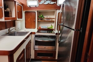 1980 Gulfstar 44 Motor Cruiser thumbnail 16