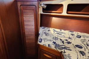 1980 Gulfstar 44 Motor Cruiser thumbnail 21
