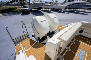 Veronica 32ft Boston Whaler Yacht For Sale