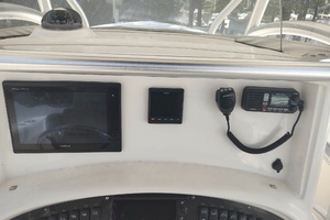 Punch List 32ft Boston Whaler Yacht For Sale