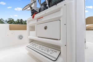 27ft Sea Hunt Yacht For Sale