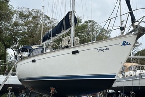 SUNYATA 42ft Sabre Yacht For Sale