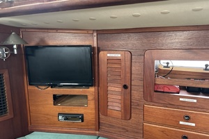 SUNYATA 42ft Sabre Yacht For Sale