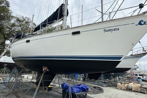 SUNYATA 42ft Sabre Yacht For Sale