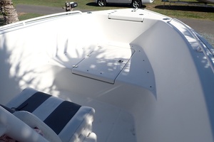 2016 Cape Horn 22 OS thumbnail 18