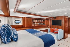 ABIDE Worth Avenue Yachts