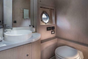 2014 Riva 63 Virtus thumbnail 25