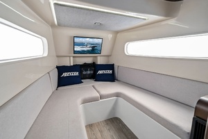 2020 Jupiter 43 Center Console MENACE V-Berth