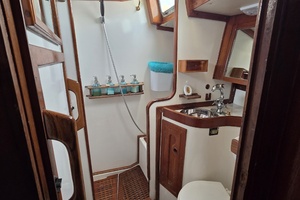 Awilda 42ft Endeavour Yacht For Sale