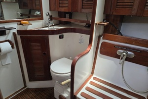Awilda 42ft Endeavour Yacht For Sale