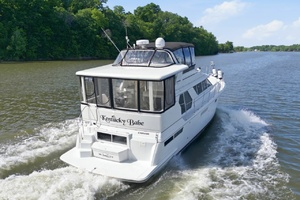 44ft Carver Yacht For Sale