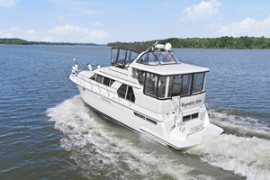 44ft Carver Yacht For Sale
