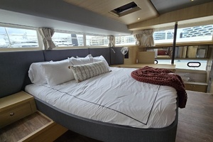 2025 AQUILA 54 YACHT