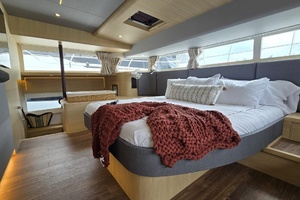 2025 AQUILA 54 YACHT