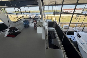 2001 Horizon 6015 thumbnail 37