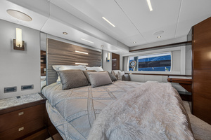 70FT (21.34M) OCEAN ALEXANDER