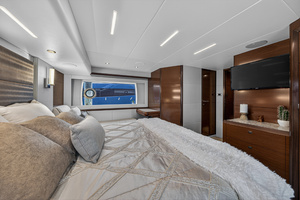 70FT (21.34M) OCEAN ALEXANDER