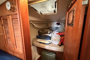Final Frontier 37ft Hunter Yacht For Sale