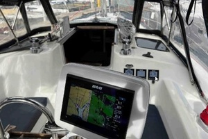 Final Frontier 37ft Hunter Yacht For Sale