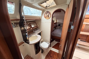 Final Frontier 37ft Hunter Yacht For Sale