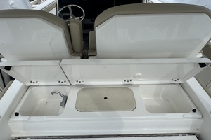 32ft Pursuit Yacht For Sale
