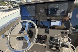 32ft Pursuit Yacht For Sale