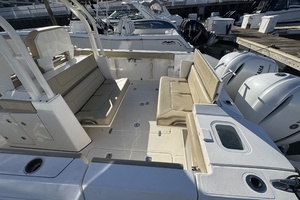 32ft Pursuit Yacht For Sale