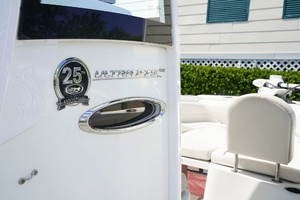 27ft Sea Hunt Yacht For Sale