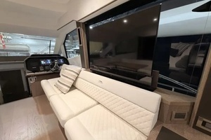 2023 Galeon 500 FLY thumbnail 12