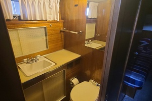 DANAMITE 58ft Chris Craft Yacht For Sale