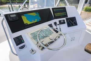 2003 Cabo 48 Flybridge thumbnail 26