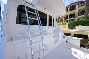 2003 Cabo 48 Flybridge thumbnail 32