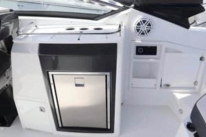 29ft Monterey Yacht For Sale