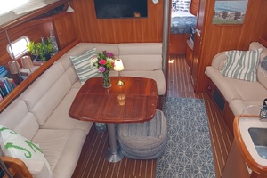 Nancy Marie 45ft Hunter Yacht For Sale