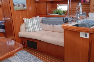 Nancy Marie 45ft Hunter Yacht For Sale