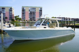34ft Pursuit Yacht For Sale