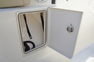 34ft Pursuit Yacht For Sale
