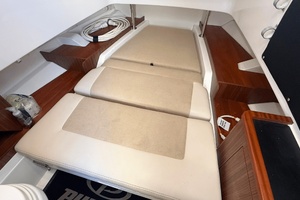 34ft Pursuit Yacht For Sale