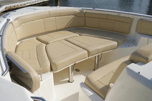 34ft Pursuit Yacht For Sale
