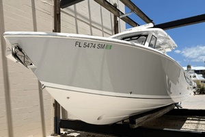 34ft Pursuit Yacht For Sale
