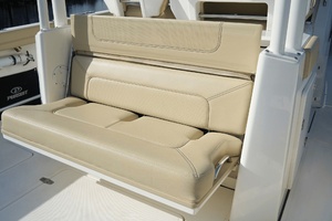 34ft Pursuit Yacht For Sale