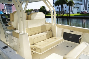 34ft Pursuit Yacht For Sale