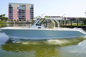 34ft Pursuit Yacht For Sale