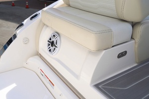 29ft Regal Yacht For Sale