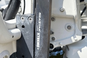 2015 Prowler 31CC thumbnail 8