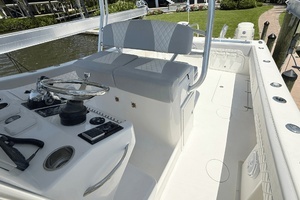 2015 Prowler 31CC thumbnail 18