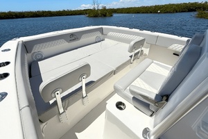 33ft Prowler Yacht For Sale