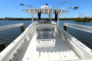 33ft Prowler Yacht For Sale