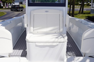 Photo 6080355 for 2025 Sea Hunt Ultra 305SE  