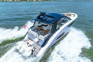 2022 Sea Ray 370 OB 